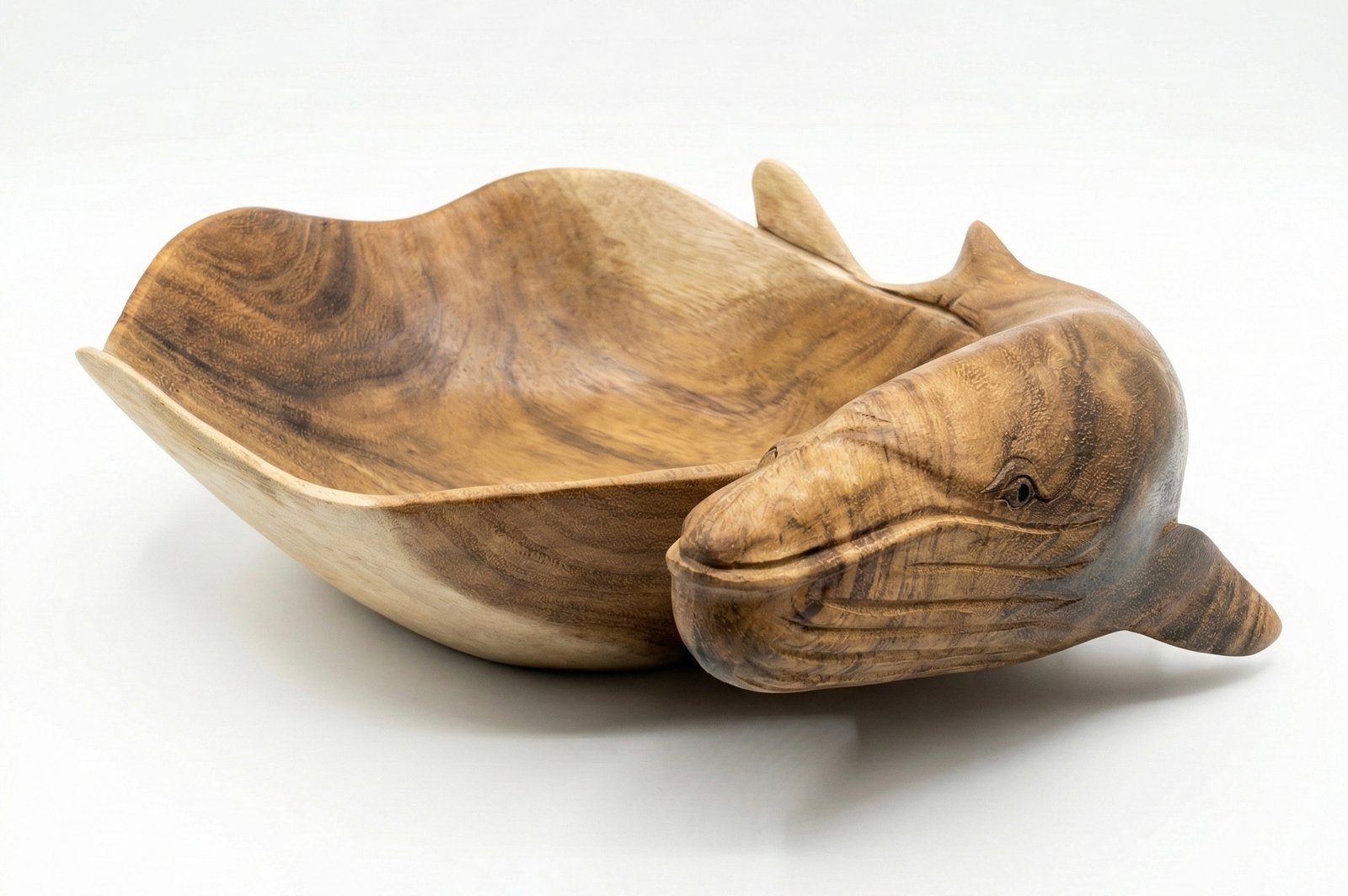 Whale Bowl (suar wood)