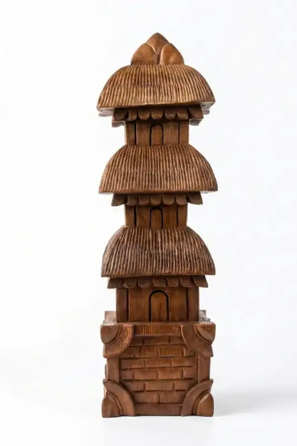 Tample balinais pour la décoration (bois de suar)