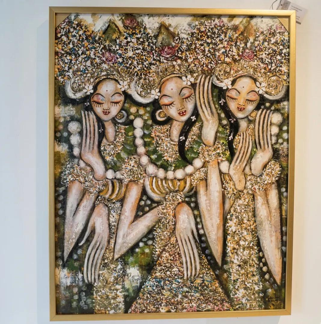 Three Balinese dancer painting using palette knife technique displayed at Arts of Bali gallery Seminyak